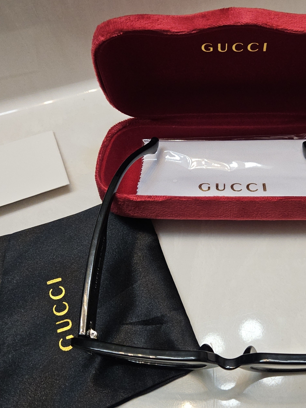 Gucci Black Square Optical Glasses with Red Velvet Case - Picture 5 of 13